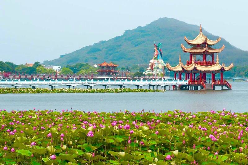 lotus pond Kaohsiung